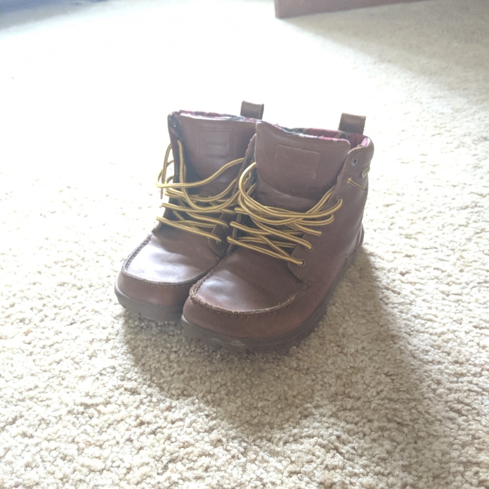 LEM's barefoot hiking boot
